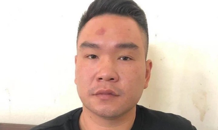 Tài xế trốn đo nồng độ cồn, hất CSGT lên nắp capo rồi bỏ chạy bị khởi tố