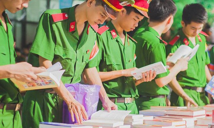 Công an thành phố Hà Nội thông báo tuyển sinh