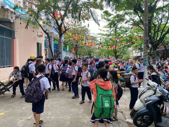 Cần Thơ: Nghi vấn kẻ lạ mặt tiếp cận, dụ dỗ nữ sinh