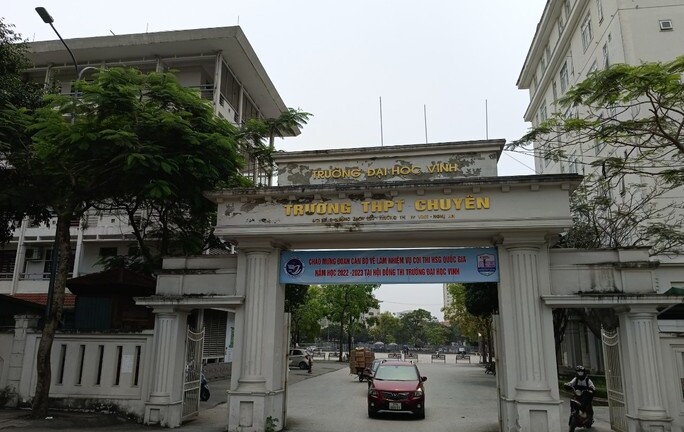 Vụ nữ sinh lớp 10 trường chuyên tự tử: Mẹ nạn nhân nói gì?