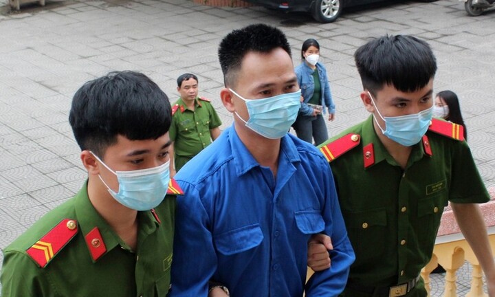 Hiếp dâm cháu gái 9 tuổi, gã cậu đồi bại lĩnh 20 năm tù