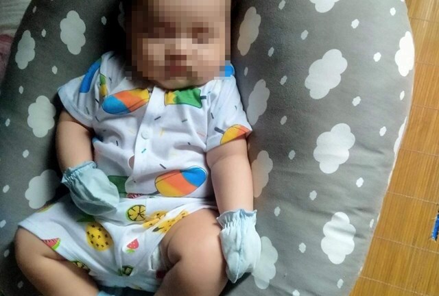 Xót xa bé trai bụ bẫm bị bỏ rơi giữa cầu trong đêm ở Thừa Thiên- Huế
