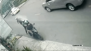 Chân dung trung úy công an bị xịt hơi cay, vẫn quyết tâm đeo bám, quật ngã tên trộm