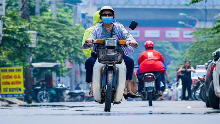 Nhiều khu vực nắng nóng gay gắt, có nơi trên 39 độ C