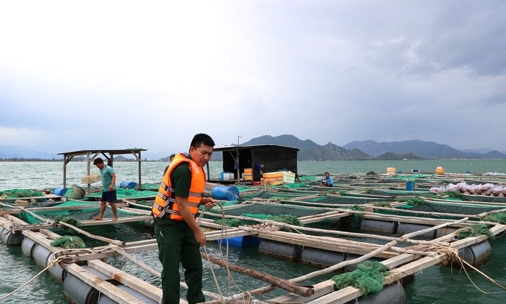 Ứng phó với bão số 1 - bão Talim: Các tỉnh chủ động sơ tán người dân, cấm biển