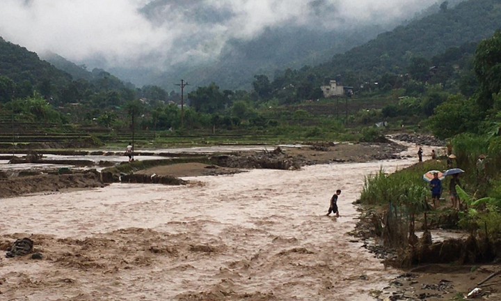 Tin tức dự báo thời tiết hôm nay 18/7: Ảnh hưởng bão số 1, nhiều nơi mưa lớn