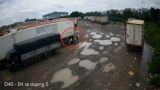 Vụ cô gái trẻ bị sát hại ở chợ đầu mối Thủ Đức: Mang đồ dính máu của vợ đi đốt, chồng nghi phạm bị tạm giữ
