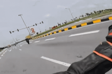 Lộ diện nhóm thanh niên lái xe phân phối lớn 