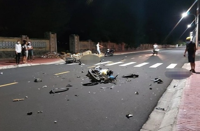 Tin tức tai nạn giao thông ngày 18/6: Xe máy lao vào nhau trong đêm, 2 người tử vong