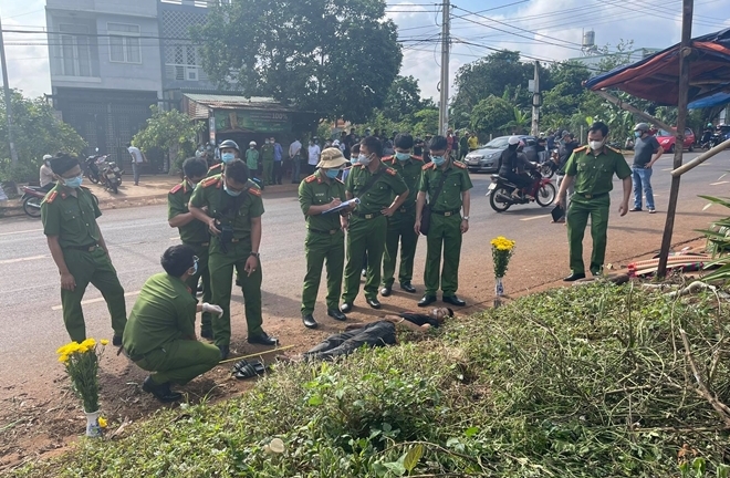 Vụ thi thể nam sinh lớp 9 bên đường, người nhiều vết thương: Nhân chứng nói gì?