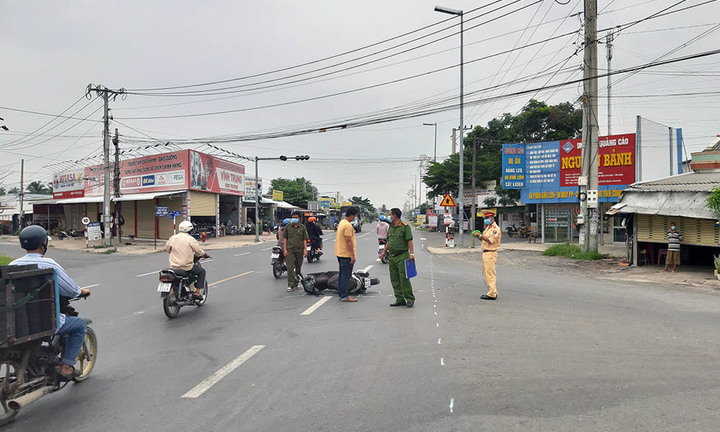 Vụ thanh niên lăn cục bê tông ra giữa đường, cô gái ngã chấn thương sọ não: Lời khai bất ngờ