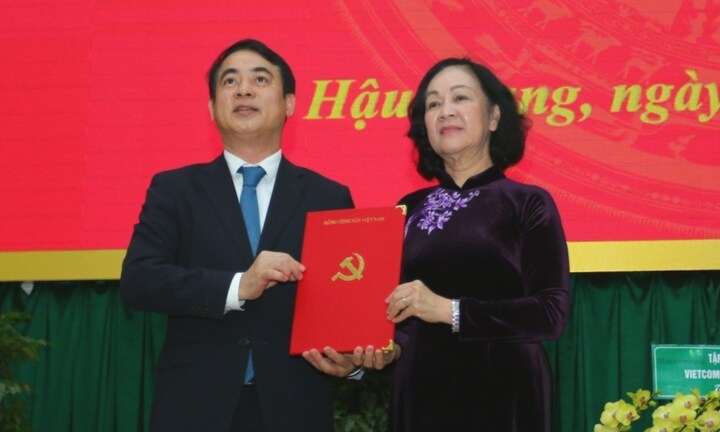 Bộ Chính trị điều động, chỉ định 3 tân Bí thư Tỉnh ủy