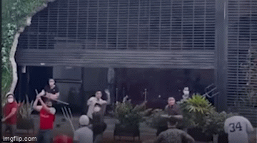 Vụ clip 2 nhóm thanh niên hỗn chiến giữa đường: Nhân chứng tiết lộ bất ngờ