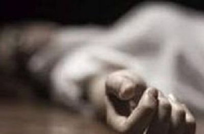 Bố mẹ đi ăn giỗ về, bàng hoàng phát hiện con trai 10 tuổi chết trong nhà