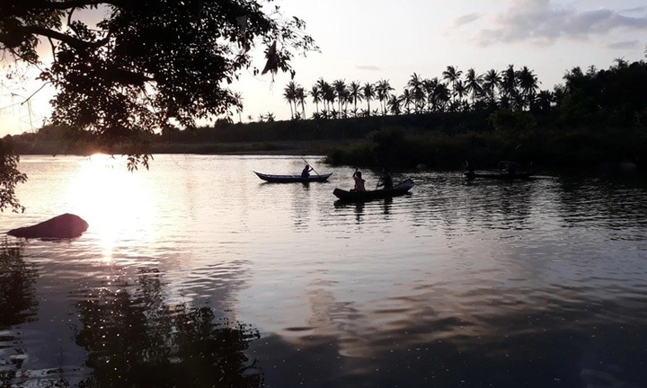 Vụ 4 học sinh rủ nhau ra sông tắm, 2 em gặp nạn: Tìm thấy thi thể