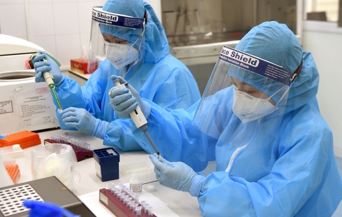 Trẻ F0 đã khỏi Covid-19 có cần tiêm vaccine nữa không?