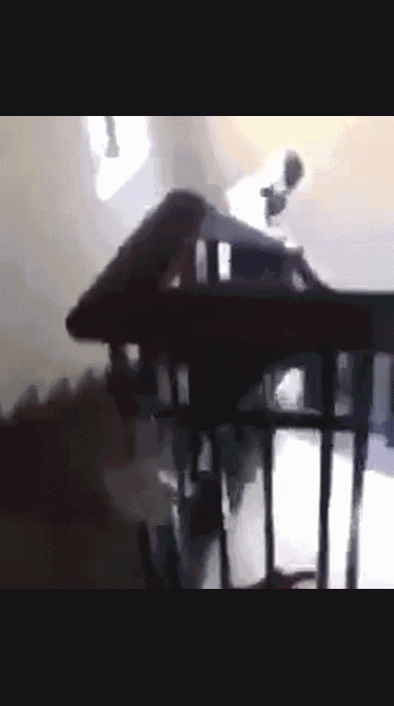 Vụ clip nữ sinh giằng co với kẻ 