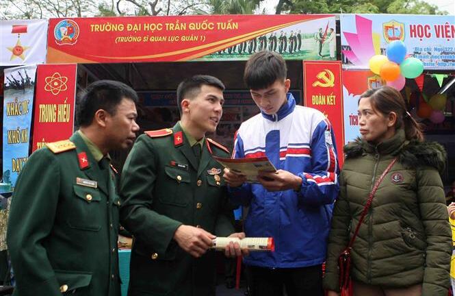 Thí sinh thi trường quân đội sẽ điều chỉnh nguyện vọng xét tuyển theo nhóm trường