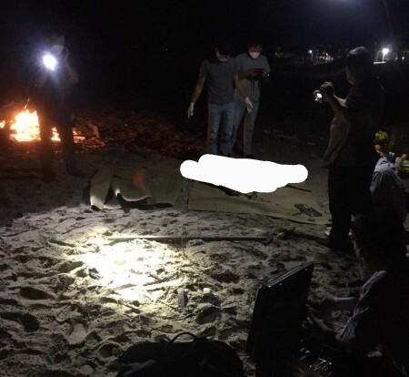 Đang tắm biển, kinh hãi phát hiện thi thể bị bó vải trôi vào bờ