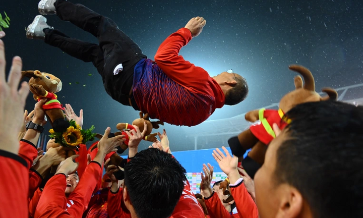 Giành HCV SEA Games, HLV Park Hang Seo xúc động nói lời chia tay U23 Việt Nam