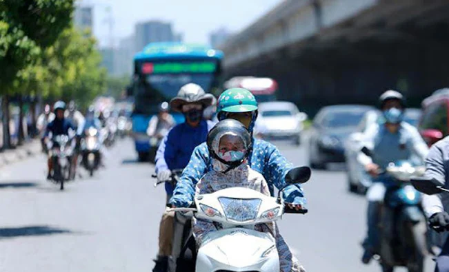 Hà Nội nắng nóng 38 độ C đến bao giờ?