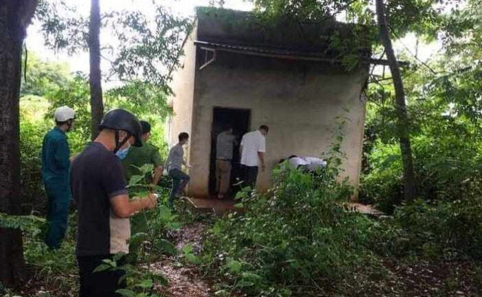 Kinh hãi phát hiện thi thể thanh niên đang phân hủy trong nhà hoang