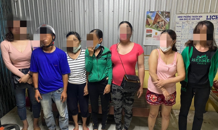 Tin tức pháp luật ngày 9/9: Bắt quả tang 2 đối tượng đang mua bán dâm ở công viên