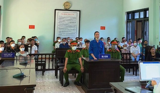 Cuồng ghen, gã chồng tẩm xăng đốt chết vợ giữa đêm khua