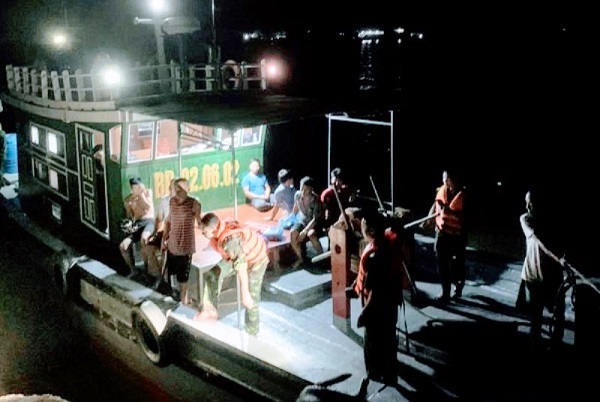 Hải Phòng: Cứu kịp thời 7 ngư dân trôi dạt trên biển trong đêm