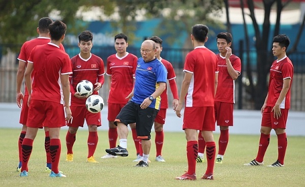 HLV Park Hang-seo viết gì trong bức thư gửi các tuyển thủ trước giờ tạm chia tay