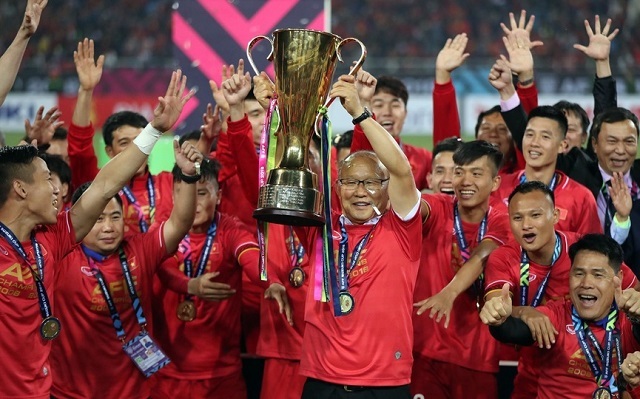 Tuyển Việt Nam trước thềm vòng loại cuối cùng World Cup 2022 và AFF Cup 2021: Bỏ 1 hay chọn cả 2