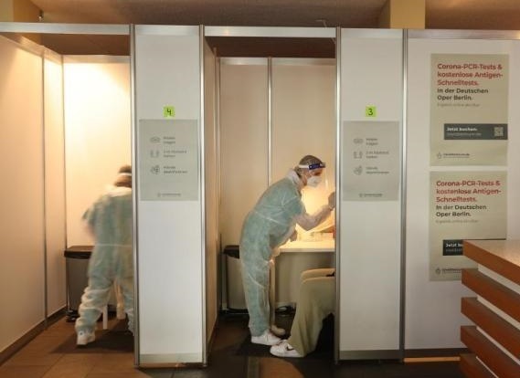WHO: Thế giới có thể tái diễn tình trạng nghiêm trọng vì biến thể Delta dù đã có vaccine