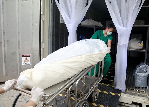 Thái Lan: Số ca nhiễm COVID-19 tăng không ngừng vì biến thể Delta, bệnh viện phải dùng container trữ thi thể