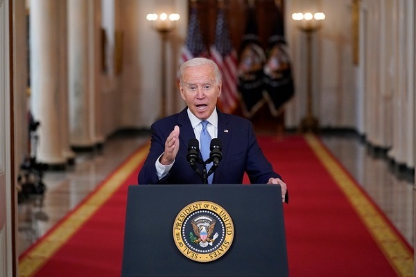 Ông Biden bảo vệ quyết định rút quân, chỉ trích Tổng thống Afghanistan bỏ trốn giữa tham nhũng