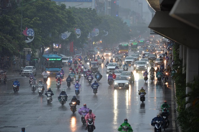 Tin tức dự báo thời tiết hôm nay 29/10: Hà Nội trời lạnh, mưa to đến rất to