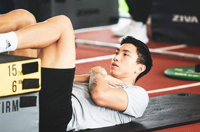Văn Hậu nỗ lực giảm cân trước ngày sang Hàn Quốc phẫu thuật