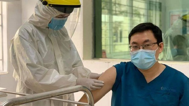 TP.HCM đề xuất tiêm mũi 3 vaccine ngừa COVID-19 cho nhóm nguy cơ cao