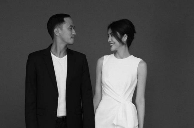 Tăng Thanh Hà nhắn lời ngọt ngào tới ông xã mừng kỷ niệm 9 năm ngày cưới