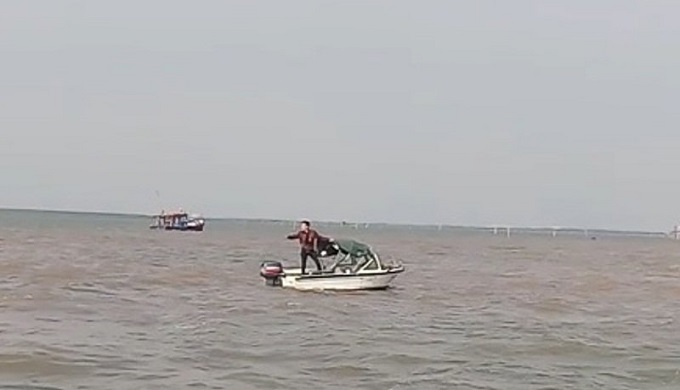 Ngư dân Hải Phòng bị côn đồ đuổi, đe dọa - Kỳ 1: Chạm mặt