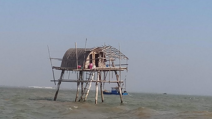 Ngư dân Hải Phòng bị côn đồ đuổi, đe dọa - Kỳ 2: Đã nhiều lần bị hành hung, kê dao vào cổ