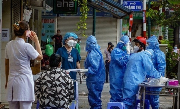 Ngày 26/12, Việt Nam thêm 15.218 ca nhiễm COVID-19, Hà Nội vẫn nhiều nhất