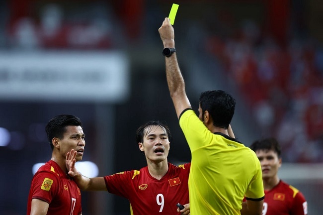 Đội tuyển Việt Nam bị FIFA phạt nặng vì nhận quá nhiều thẻ vàng tại vòng loại World Cup