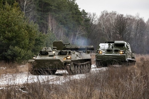 Nga điều 100 tiểu đoàn đến biên giới Ukraine