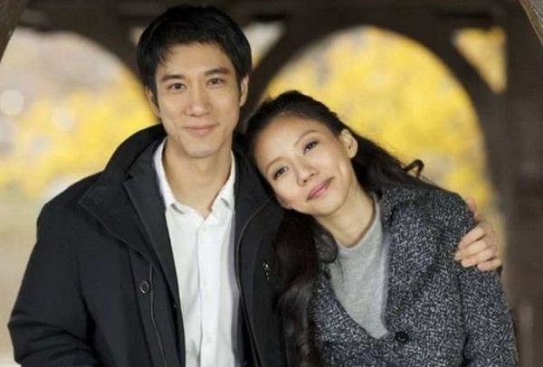 Vợ chồng Vương Lực Hoành lao vào kiện tụng sau khi hoàn tất thủ tục ly hôn