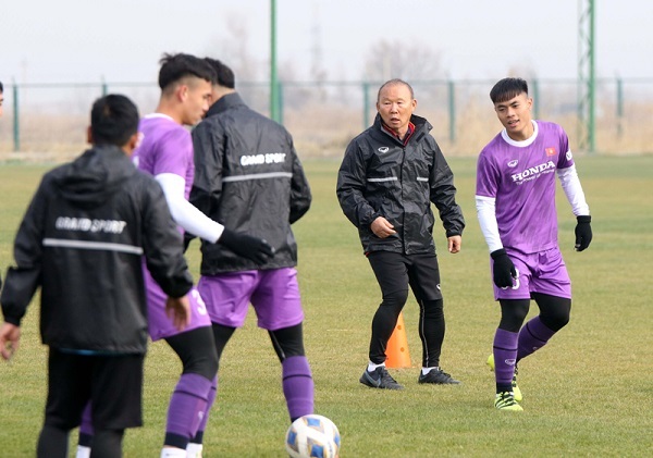 U23 Việt Nam công bố danh sách tập trung đấu SEA Games 31, chưa rõ 3 cái tên quá tuổi