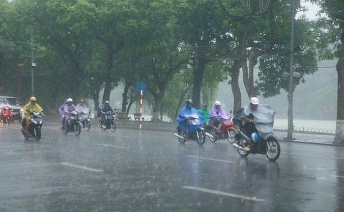 Tin tức dự báo thời tiết hôm nay 17/4: Hà Nội có mưa rào, trời rét