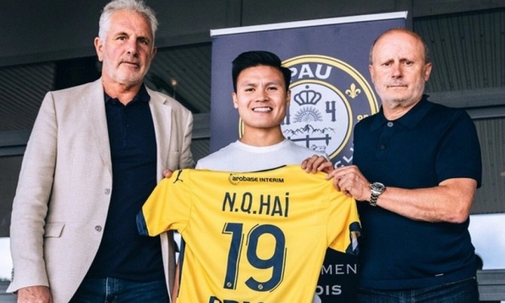 Báo Trung Quốc bình luận về sự kiện Quang Hải gia nhập Pau FC