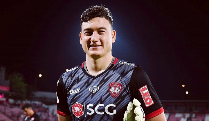 Văn Lâm trở lại V-League, báo Thái Lan buông lời