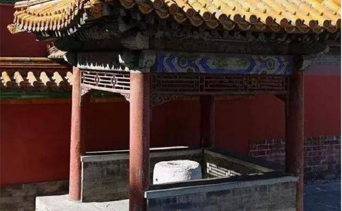 Vì sao trong Tử Cấm Thành có hơn 70 giếng nước nhưng hàng trăm năm không ai dám uống 1 giọt?