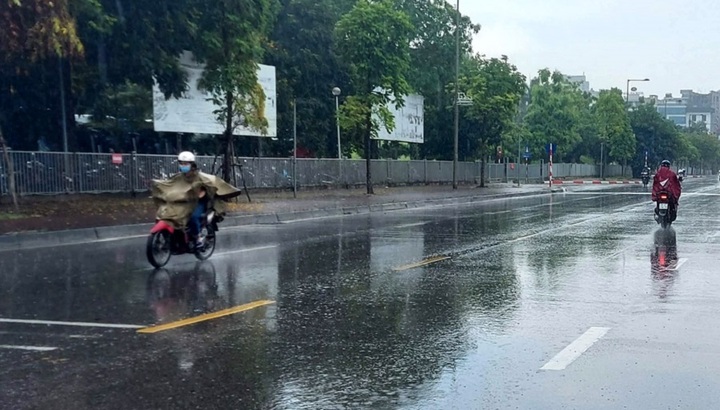 Tin tức dự báo thời tiết hôm nay 4/10: Hà Nội đêm và sáng có mưa rào và dông